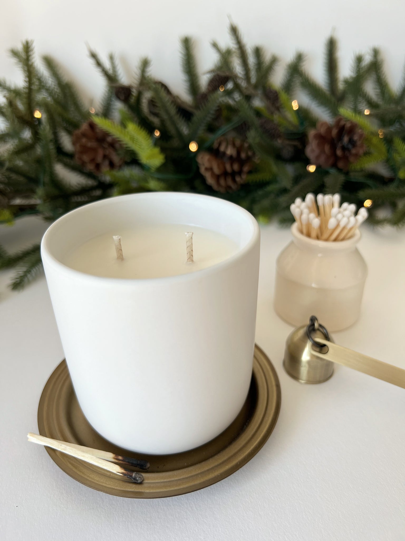 The Harlow Double Wick Candle - White